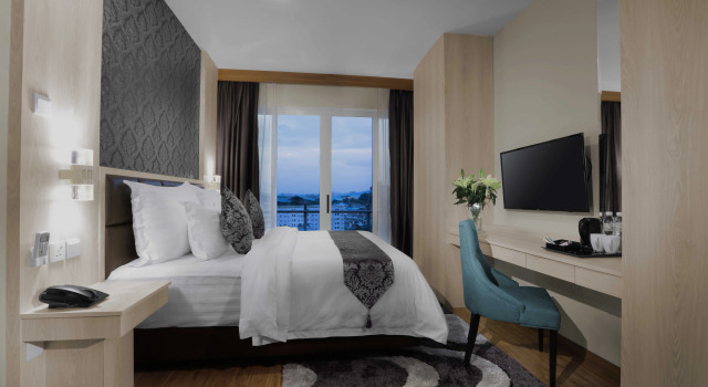 Полулюкс Aston Batam Hotel & Residence