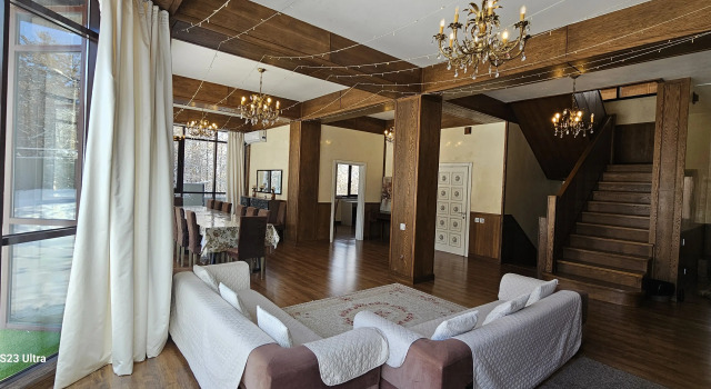 Вилла Honey Apartments Almaty