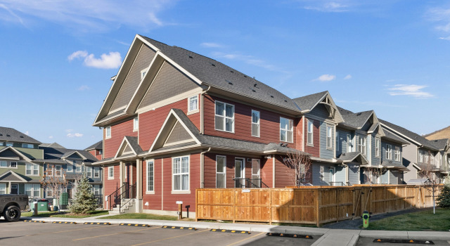 GLOBALSTAY New Apartments in Cranbrook Free street parking Apartments, Book Apartment De Winton Calgary Region