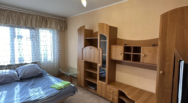 Na Lenina 48a Flat, Rezerwuj Apartament Hotele w Republika Komi z parkingiem, Parking