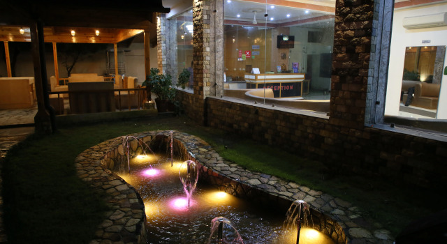 Hotel Sukoon, Rezervovat Hotel Déhrádún Uttarakhand