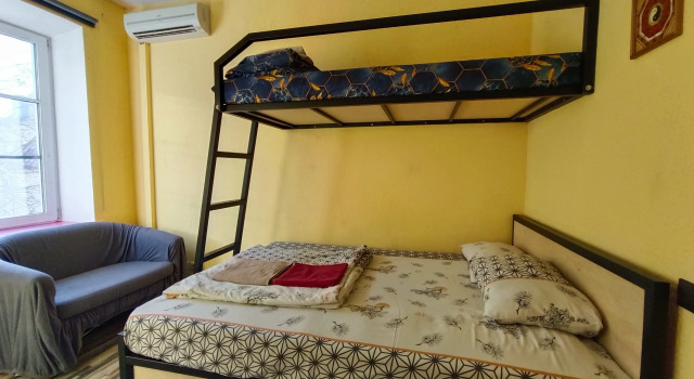 Трёхместный семейный номер Standard Хостел Center rooms