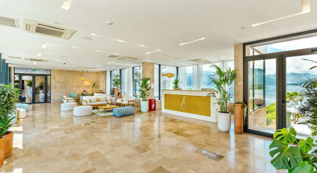 Monte Palm Beach