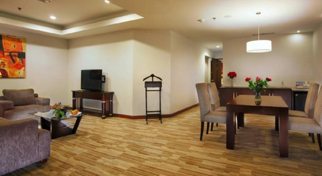 Люкс семейный с балконом Aston Pontianak Hotel and Convention Center