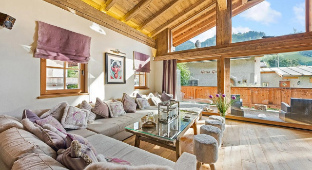 Lovely Chalet Kitzbuhel Villa, Rezervovat Chata Hotely v Tyrolsko se snídaní, Snídaně
