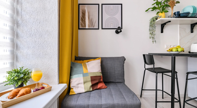 Apartment  Dvuhurovnevaya Studiya U Troitskogo Sobora, Rezervovat Apartmán Admiralteyskiy district Petrohrad, poblíž Na Fontanke Molodezhny Theatre