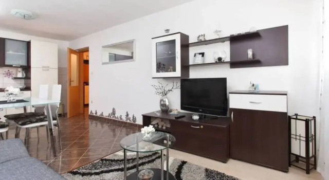 Apartment STANIĆ - Home away from home, Book Apartment Cheap Hotels in Croatian Islands