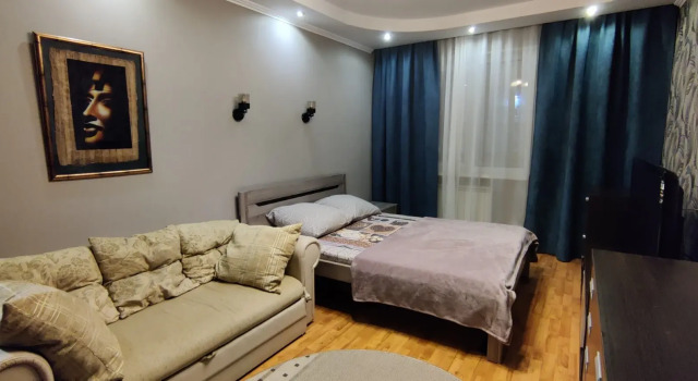 Na Pionerskoy 5 Flat, Rezerwuj Apartament Hotele w Republika Komi z parkingiem, Parking