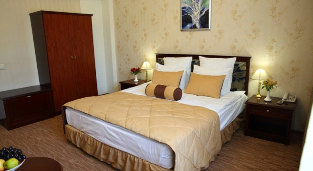 Двухместный полулюкс Золотой Дракон / Golden Dragon ApartHotel