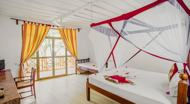 Двухместный номер Classic с балконом AHG Waridi Beach Resort & SPA