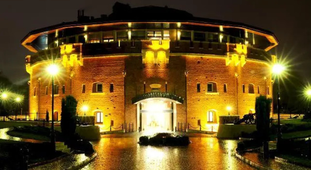 Citadel - Gastro Boutique Hotel- Готель Цитадель Львів, Забронировать Курортный отель Бизнес-отели Львова, рядом с Первый украинский театр для детей и юношества, 4* 5*