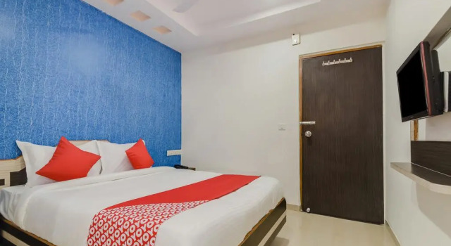 Номер Deluxe Отель Anjali Palace