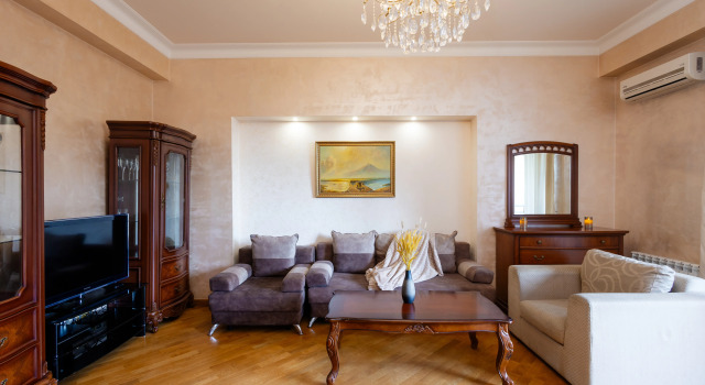 Квартира 2-к в новостройке, улица Арама, DI482