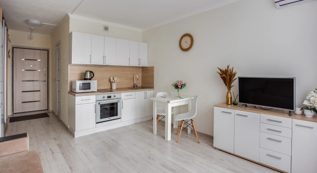 Uyutnaya Studiya S Divanom Apartments, Rezervovat Apartmán Hotely v Lyuberetsky District s parkováním, Parkování