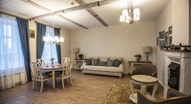 Monastyrskaya Gostinitsa, Prenota Hotel Pechory 