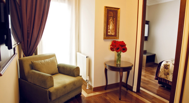 Люкс семейный с видом на море или на город GLK PREMIER Sea Mansion Suites & Spa - Special Class