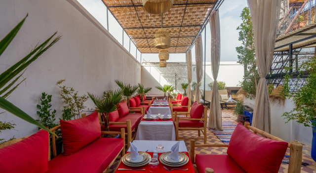 Riad des remparts Marrakech, Забронировать Гостевой дом Отели Марракеш-Тенсифт-Эль-Хауз с парковкой, Парковка
