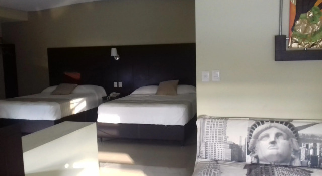 Люкс Hoteles M&G