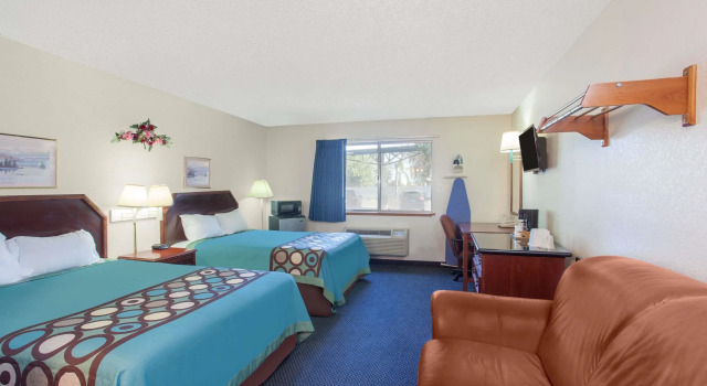 Люкс Super 8 by Wyndham Selma/Fresno Area