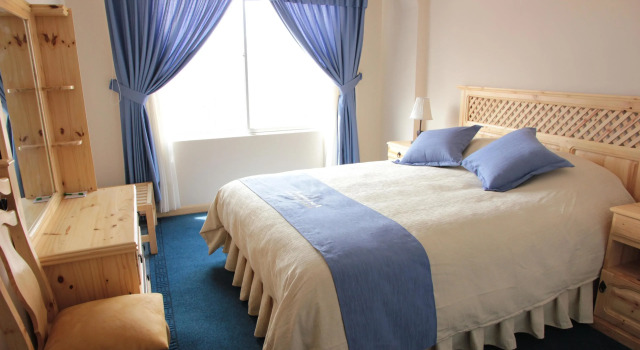 Апартаменты с 3 комнатами Almudena Apart Hotel