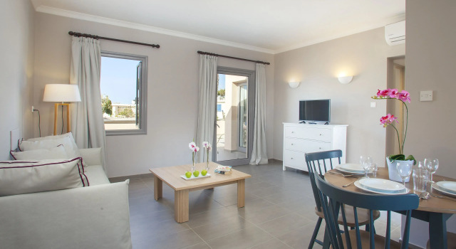Suite 2 camere con vista sul giardino Louis St. Elias Resort & Waterpark