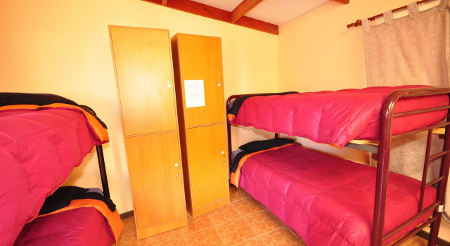 Кровать в общем номере La Rukka Hostal Boutique