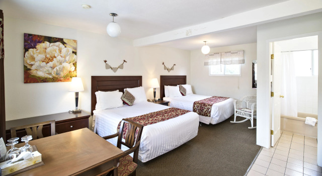 Четырёхместный номер Standard Empire Motel