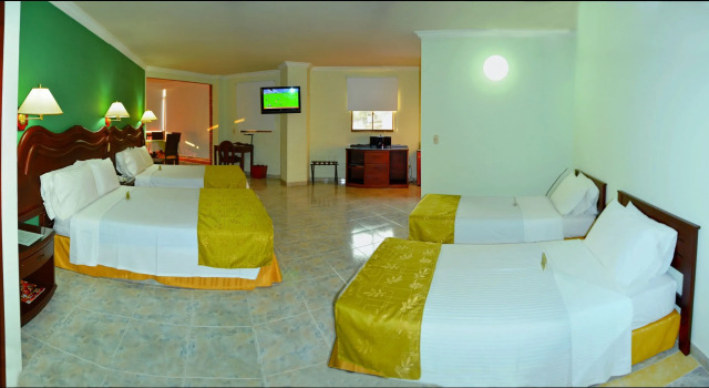 Четырёхместный номер Standard Casa Morales Hotel Internacional y Centro de Convenciones