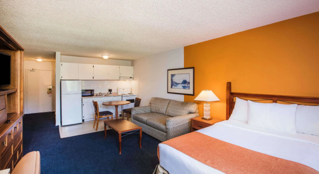 Двухместный номер Standard Howard Johnson Hotel - Victoria