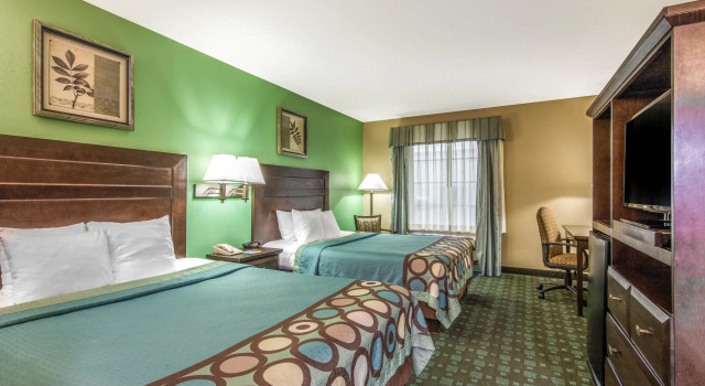 Четырёхместный номер Standard Super 8 by Wyndham Lake Charles/Sulphur