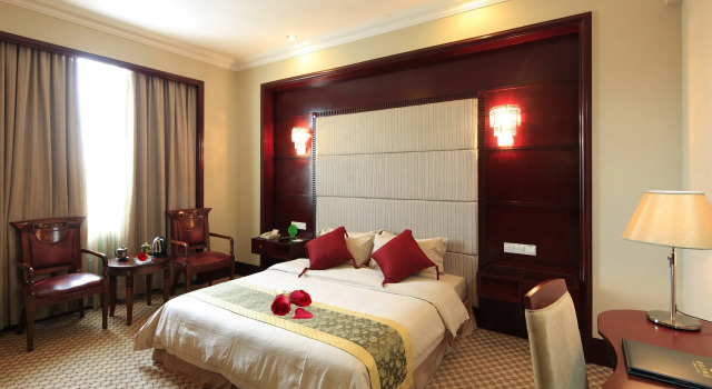 Люкс Deluxe Guangzhou Nanfang Yiyuan Hotel