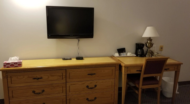 Четырёхместный номер Deluxe Knights Inn Woodstock