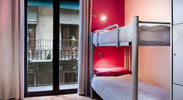 Кровать в общем номере Itaca Hostel