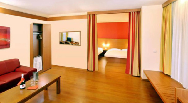 Люкс Star Inn Hotel Regensburg Zentrum, by Comfort