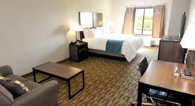 Двухместный номер Standard Riverview Inn & Suites, an Ascend Collection Hotel