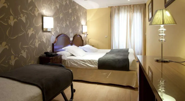 Трёхместный номер Standard Hostal Astoria
