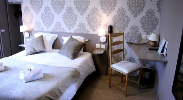 Двухместный номер Comfort с видом на сад Logis Hôtel Auberge de LEtang