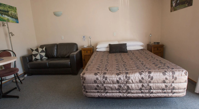 Студия Standard ASURE Highpark Motor Inn