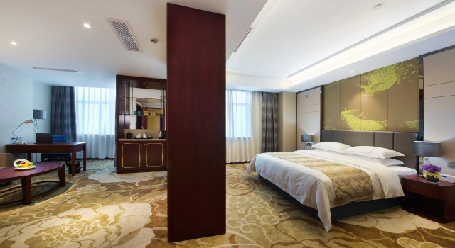 Двухместный люкс Deluxe Yiwu Zhonglian Kaixin Hotel