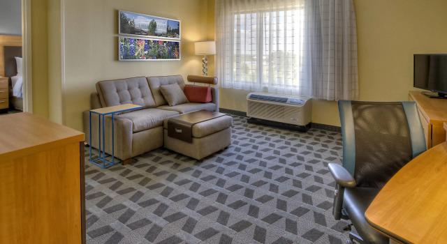 Двухместный люкс TownePlace Suites Oklahoma City Airport