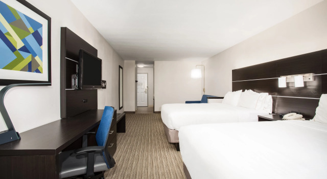 Четырёхместный люкс Holiday Inn Express & Suites Ft Collins by IHG