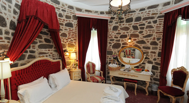 Полулюкс Pyrgos of Mytilene Hotel