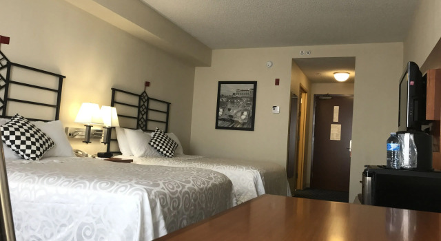 SEVEN Sebring Raceway Hotel, Забронировать Отель Себринг Southwest Florida