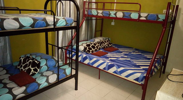 Трёхместный номер Standard Kemaman Lodge & Cafe