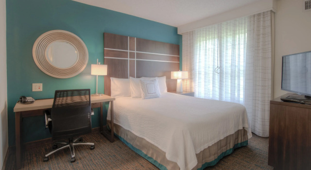 Люкс с 2 комнатами Residence Inn by Marriott Raleigh Crabtree Valley