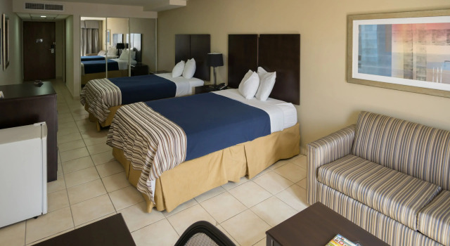 Полулюкс Ponce Plaza Hotel & Casino