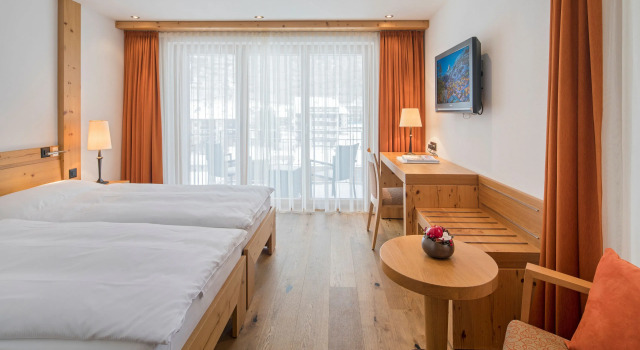 Двухместный номер Standard с балконом The Phoenix Fitness Hotel & free Spa Access at Alpen Resort