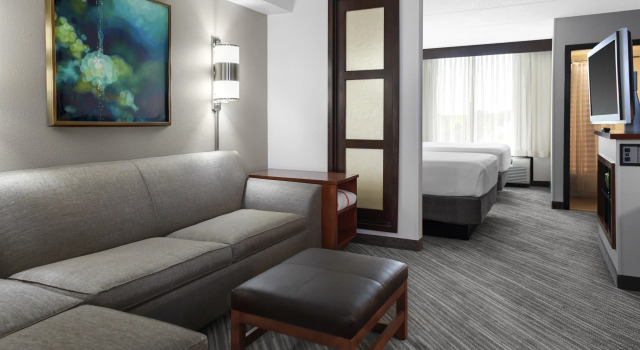 Четырёхместный номер Standard Hyatt Place Sacramento Rancho Cordova