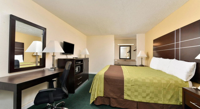 Двухместный номер Standard Americas Best Value Inn - Port Jefferson Station - Long Island -New York - 11776