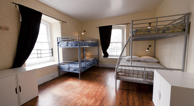 Кровать в общем номере (мужской номер) Saintlo Ottawa Jail Hostel